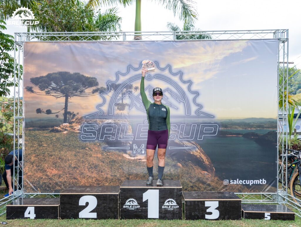 Atletas e participantes da Salé Cup MTB 2026 em Salesópolis.