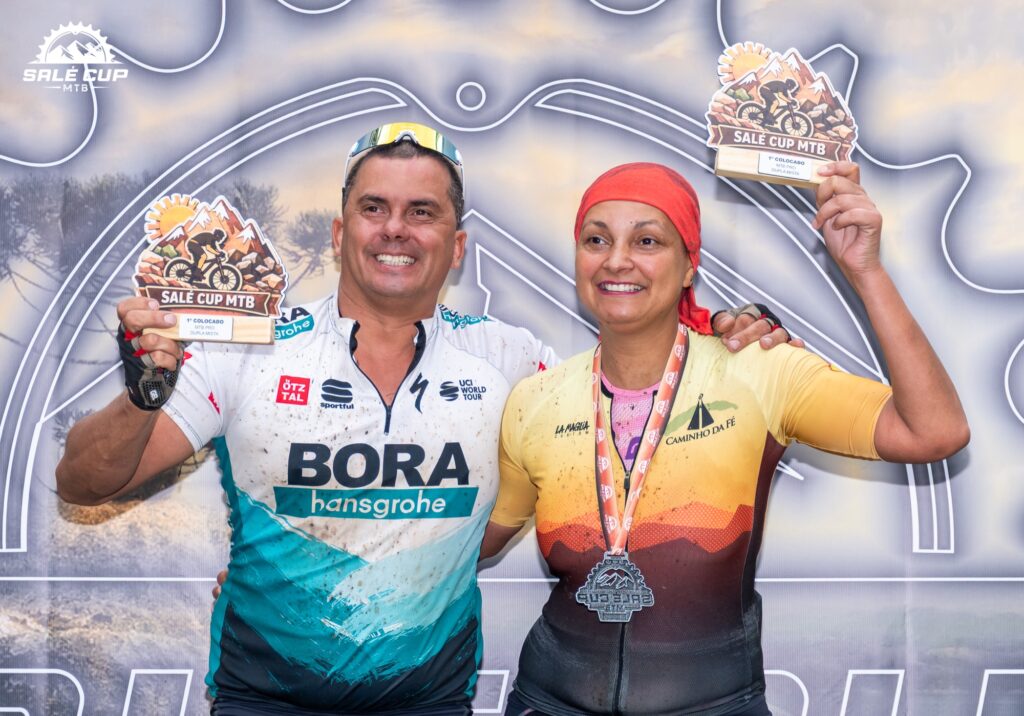 Atletas e participantes da Salé Cup MTB 2026 em Salesópolis.